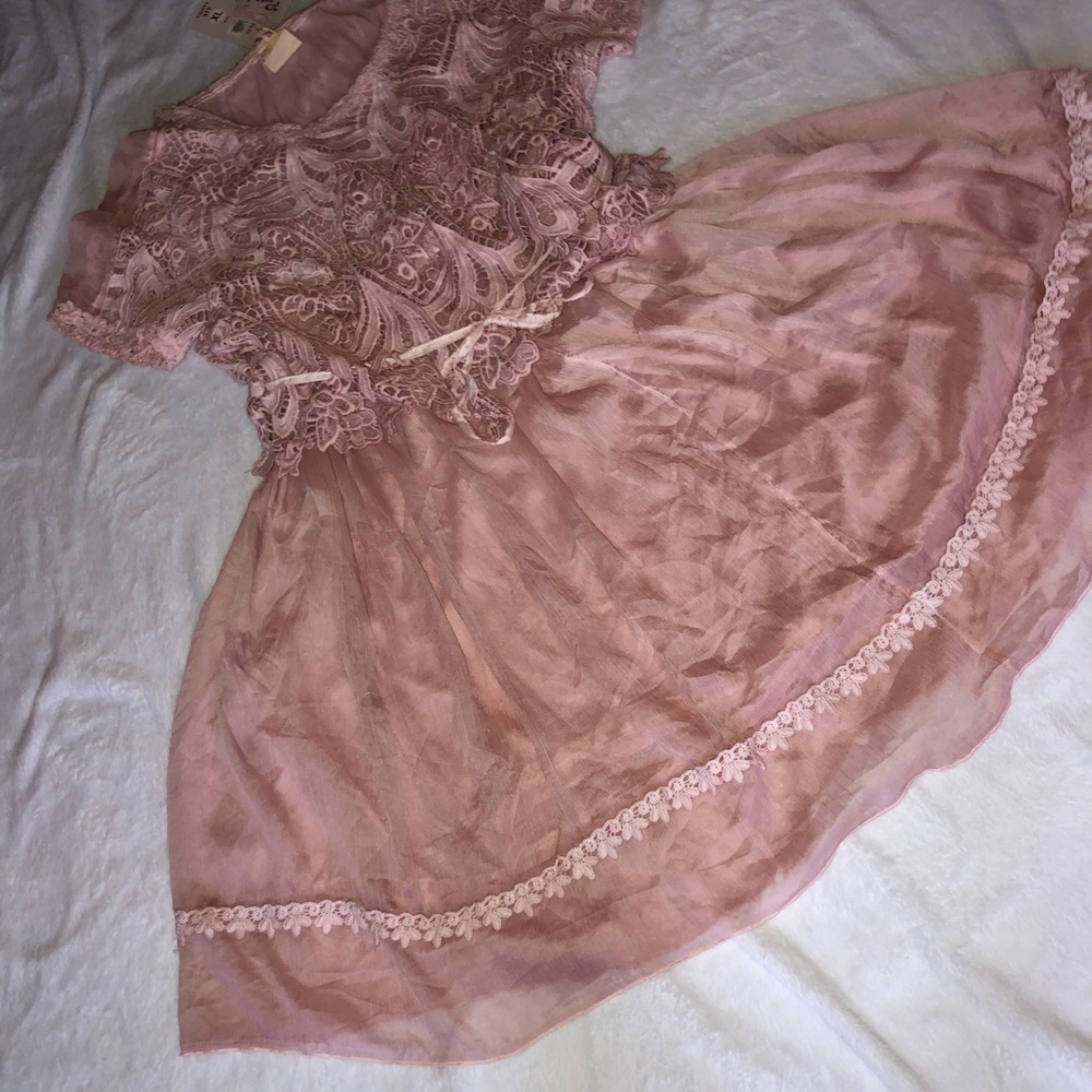 Dress - Picture 2 of 8